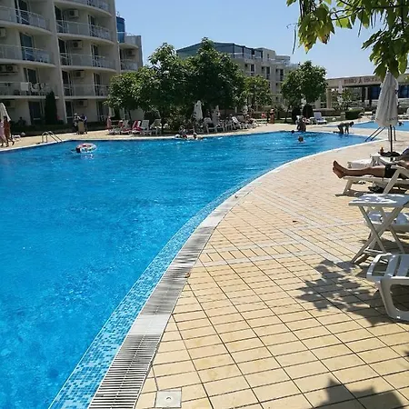 Private In Atlantis Апартамент Lŭka